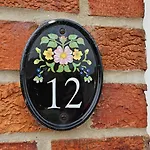Beckside - Peaceful Garden House, Dog Friendly York