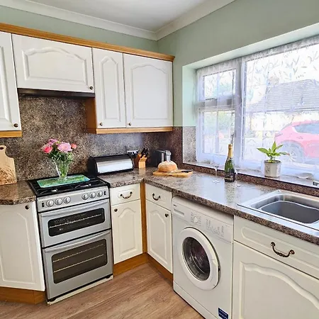 Beckside - Dog Friendly One Bed *