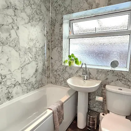 Beckside - Dog friendly one bed home *