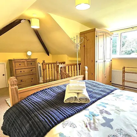 Beckside - Dog friendly one bed home York