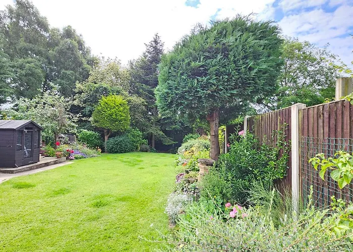 Beckside - Peaceful Garden House, Dog Friendly Сasa de vacaciones