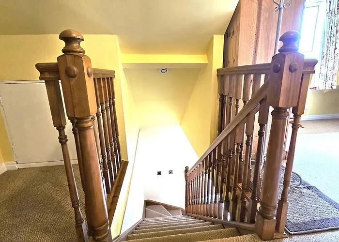 Beckside - Peaceful Garden House, Dog Friendly