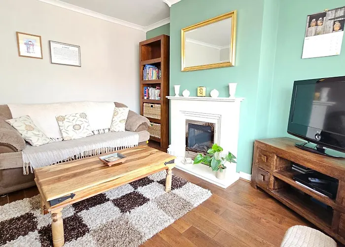 Beckside - Peaceful Garden House, Dog Friendly * York